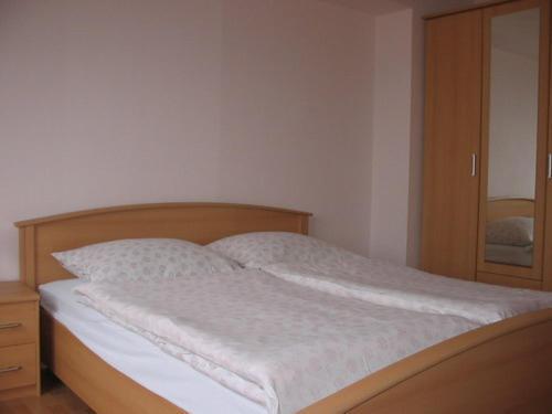 Privat Luptak Hotel สตราบา ภายนอก รูปภาพ